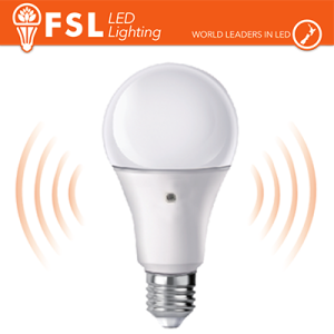 Lampada LED con Doppio Sensore Crepuscolare 9W 3000K